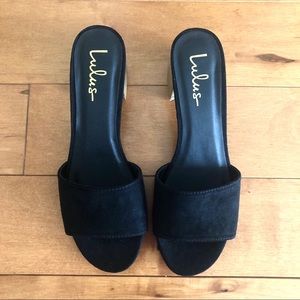Lulu’s Black Block Sandals